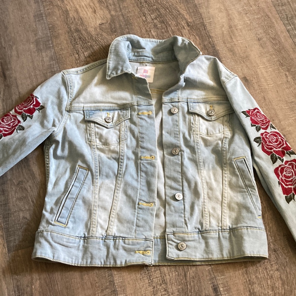 Size small Jean jacket rose embroidered arms
